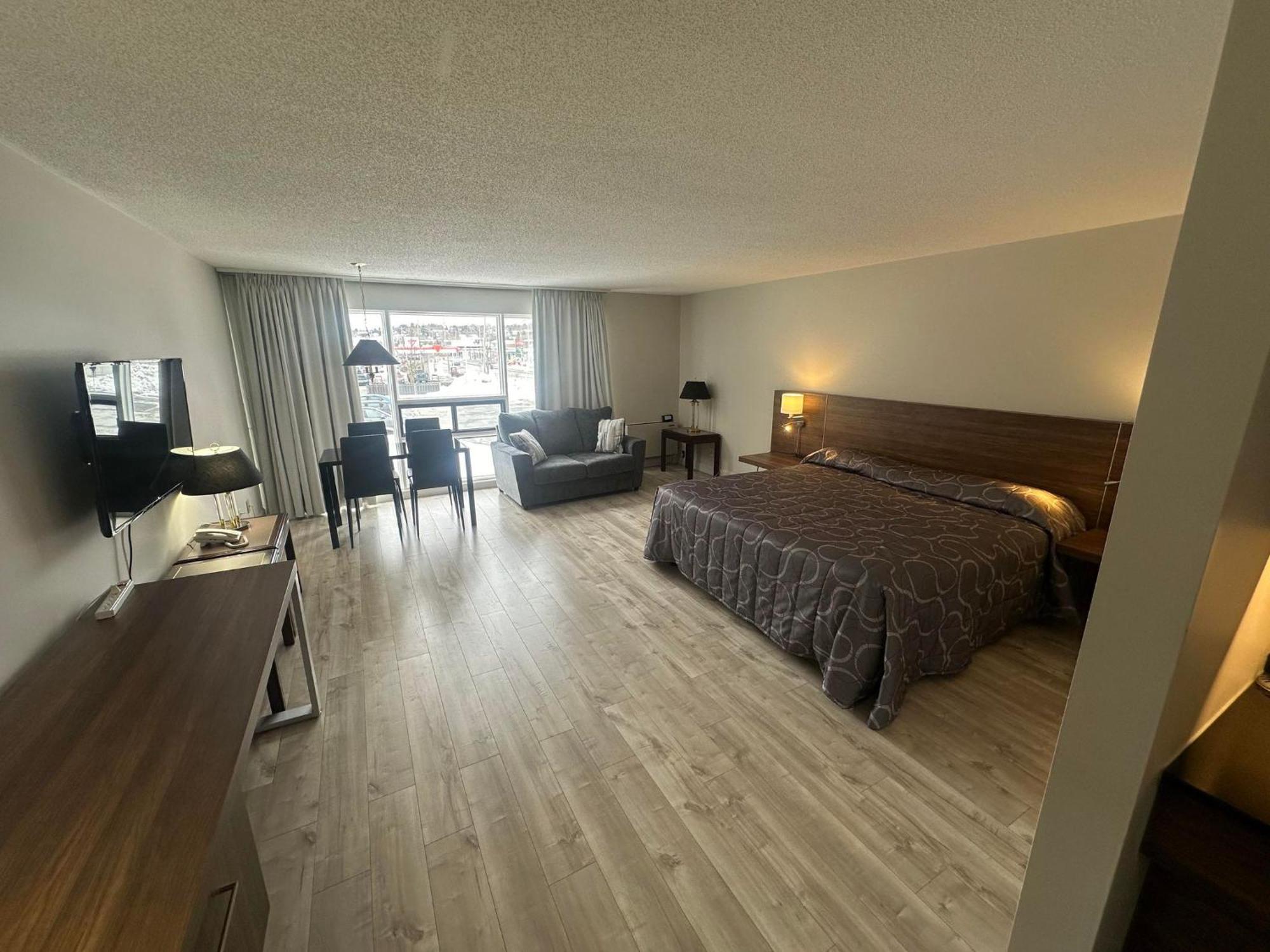 Hotel Motel Le Voyageur Сен-Жорж Экстерьер фото